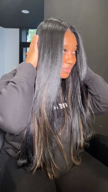 Yaki Tape In Extensions, Tape Ins Black Women With Color, Colored Tape In Extensions, Tape Ins Black Women, Curly Tape Ins, Tape In Extensions Black Women, Highlight Extensions, Highlights In Black Hair, Hairstylist Salon