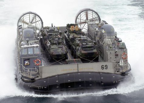 Military Hover Craft, Military Images, Amphibious Vehicle, Tank Armor, Go Navy, Us Navy Ships, Landing Craft, Us Marines, Zero Tolerance