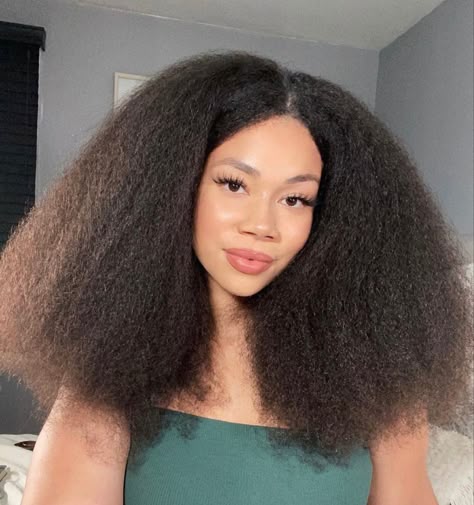 Blow Dried 4c Hair, 4c Hair Aesthetic, 4c Blowout Hairstyles, Long Afro Hair, Long 4c Hair, Black Hair Natural, Healthy Black Hair, 4a Natural Hair, 3c Hair