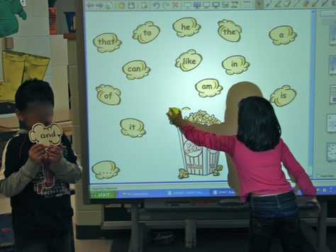 Have one child hold the word and the class reads it aloud.  the child at the smart board finds it and puts it in the tub. Great ideas! Thanks! Smart Board Games, Smart Board Activities, Smart Board Lessons, Promethean Board, Sight Word Centers, Conference Ideas, Daily Five, Interactive Whiteboard, Sight Words Kindergarten