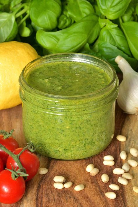 Low Sodium Pesto Low Sodium Pesto, Kidney Healthy Recipes, Kidney Healthy Foods, Bread Toppings, Savory Waffles, Baked Veggies, How To Make Pesto, Tomato Pesto, Low Sodium Recipes