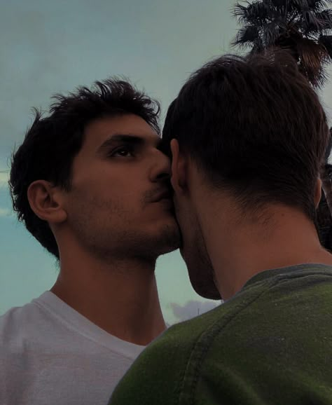 Gay Men Photography Poses, Mlm Yearning, Romantic Bf, Somebody's Son, Mm Romance, Gay Aesthetic, Men Kissing, Couples Vibe, Men Photography