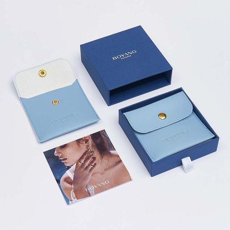 Jewellery Package Ideas, Bracelet Packaging Ideas, Jewellery Packaging Ideas, Jewelry Bag Packaging, Brand Packaging Ideas, Jewelry Packaging Ideas, Pearl Packaging, Baby Blue Jewelry, Luxury Jewelry Packaging