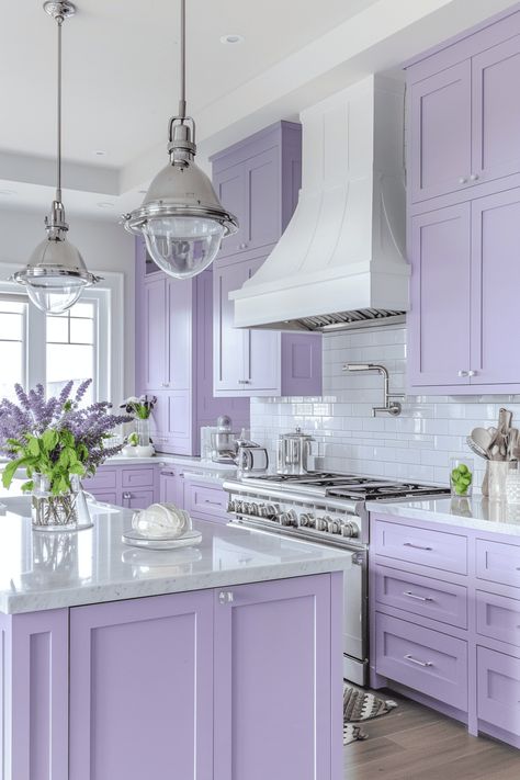 liliac purple kitchen Modern Kitchen Paint Ideas, Lilac Kitchen Ideas, Lavender Kitchen Cabinets, Pastel Purple Kitchen, Elegant Kitchen Design Modern, Aesthetic Kitchen Design, Aesthetic Kitchen Ideas, Lilac Kitchen, Lavender Kitchen