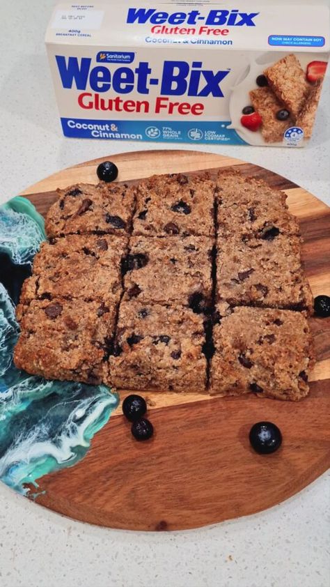 Blueberry and Choc Weetbix Blondies | Grains & Legumes Nutrition Council Gluten Free Weetbix Slice, Wheatbix Breakfast Ideas, Wheatbix Recipes, Weetbix Slice, Vanilla Essence, Breakfast Cereal, I Want To Eat, Almond Recipes, Nut Butter