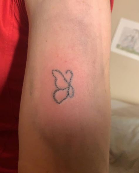 Pretty Stick And Poke Tattoos, Butterfly Stick And Poke Tattoo, Butterfly Stick N Poke, Stick And Poke Butterfly, Butterfly Stick And Poke, Cute Stick And Poke Tattoo, Stick And Poke Tattoo Ideas Simple, Simple Stick And Poke, Simple Stick And Poke Tattoo