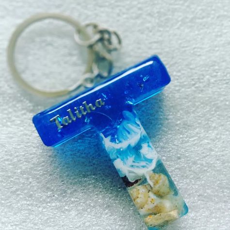 Resin Keychain, Beach Theme, Key Chains, Beach Themes, Resin Crafts, Resin Art, Key, Drawings, Quick Saves