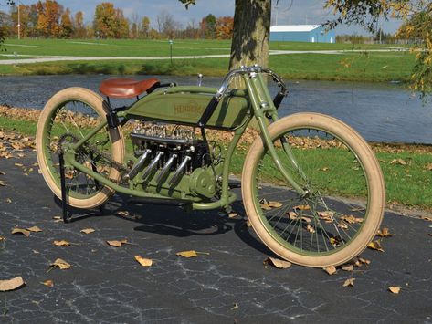 1917 Henderson Four Cylinder Board Track Racer Henderson Motorcycle, Board Track Racer, Vintage Indian Motorcycles, Motorcycle Tips, Antique Motorcycles, Motorcycle Decor, Indian Motorcycles, American Motorcycles, Gilles Villeneuve