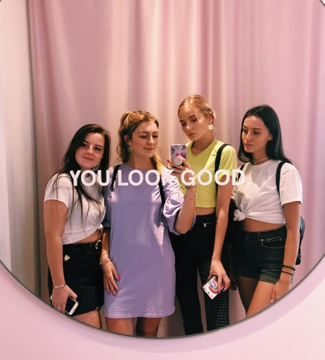 Mirror Photo Op, Glossier Event, Glossier Mirror, Mirror Clings, Glossier Showroom, Branded Mirrors, Maria Nila, Selfie Wall, Room Store