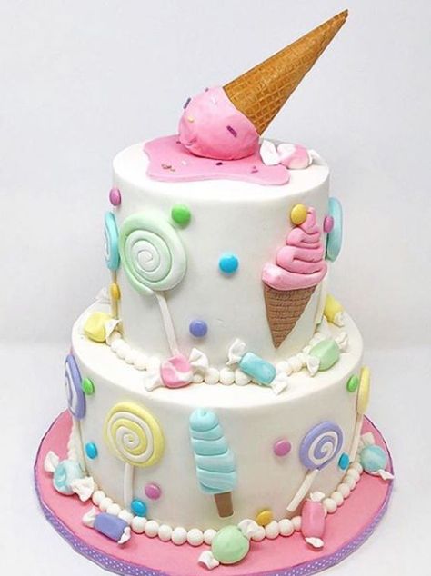 Torturi Baby Shower, Ice Cream Themed Birthday, Satin Ice Fondant, Candy Birthday Cakes, Ice Cream Birthday Cake, Ice Cream Birthday Party, Ice Cream Theme, Candy Cakes, Ice Cream Birthday