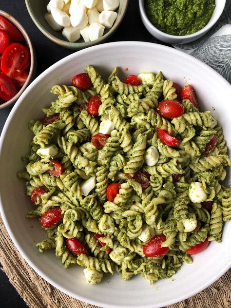 Caprese Pesto Pasta — Health Made Simple Protein Pesto Pasta, Phoenix Inspiration, Crinkle Top Brownies, Healthy Pesto Pasta, Mozzarella Balls Recipe, Whole30 Pesto, Easy Pesto Pasta, Nourish Bowls, Basil Pesto Pasta