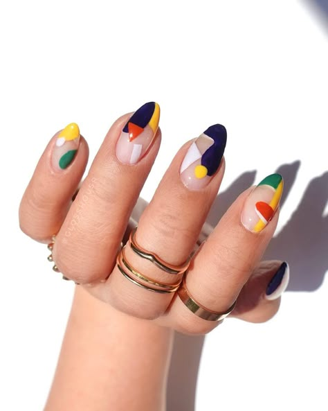 Graphic Nails, Picasso Nails, Overlay Nails, Modern Nail Art, Mens Nails, Wood Nails, Abstract Nail Art, Modern Nails, Cute Acrylic Nail Designs