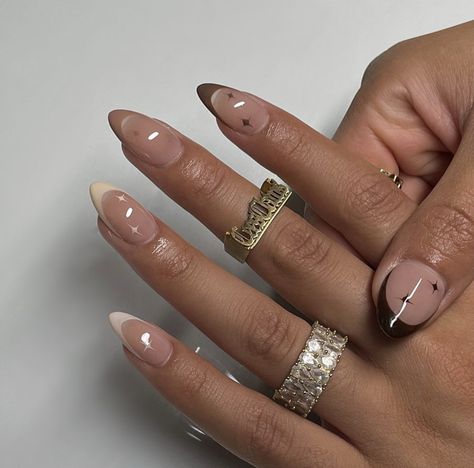 French Tip Wedding Nails, French Tip Wedding, Tip Nail Ideas, French Tip Nail Ideas, Occasion Nails, Kylie Nails, Almond Nails Designs, Cute Gel Nails, Unique Acrylic Nails