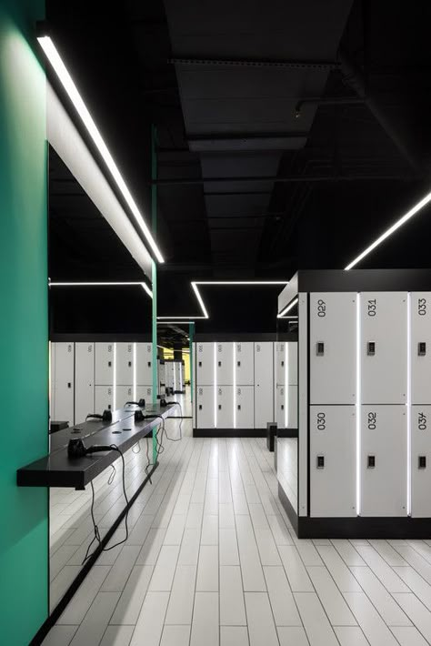 Gym Locker Room Design, Futuristic Gym, Gym Architecture, Sports Locker, Gym Showers, Gym Design Interior, Locker Designs, Gym Club, School Hallways