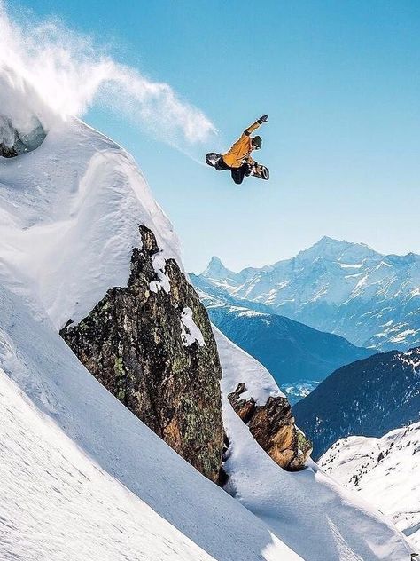 Canada Snowboarding, Aussie Winter, Snowboarding Photography, Australia Tattoo, Gopro Surfing, Snow Place, Summer Vacation Spots, Fun Winter Activities, Water Photography