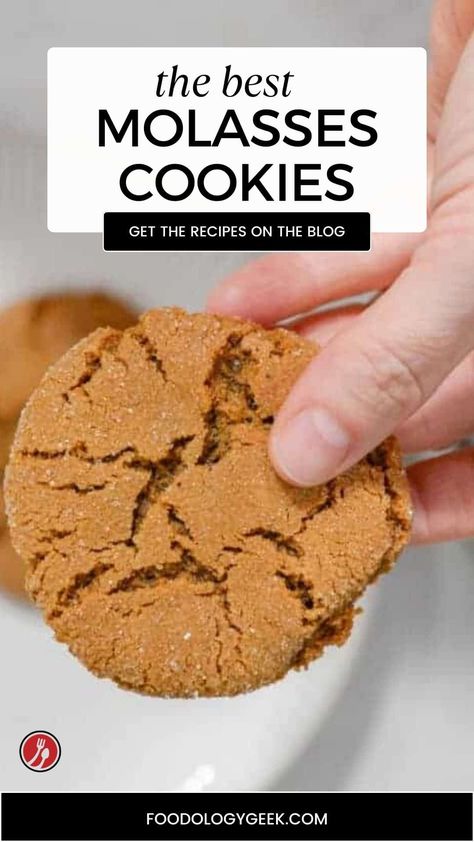 These chewy molasses cookies are irresistibly delicious. The BEST molasses cookies are chewy, soft, and full of spices like cinnamon, ginger, and cloves. This old fashioned ginger spice drop cookie is everything that a Holiday cookie should be. Molasses Pumpkin Cookies, Old Fashioned Molasses Cookies, Chewy Ginger Molasses Cookies, Molasses Cake, Molasses Cookie, Drop Cookie, Chewy Molasses Cookies, Molasses Cookies Recipe, Ginger Molasses