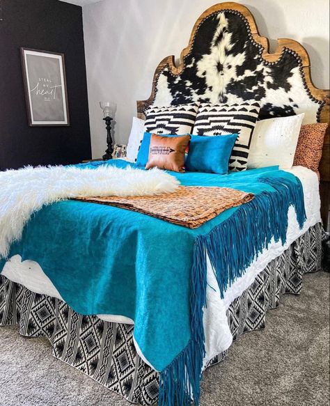 Cowhide Bed, Cowgirl Bedroom, Western Bedrooms, Bed Coverlet, Western Room, Western Rooms, Western Bedroom Decor, Western Bedroom, Rustic Room