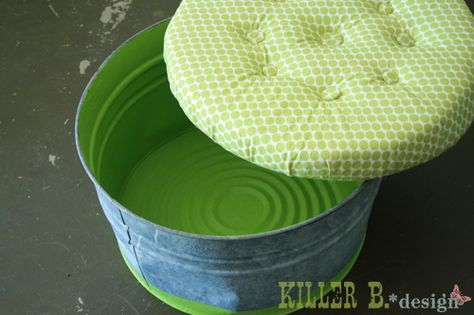 Diy Bucket, Diy Ottoman, Galvanized Tub, Galvanized Buckets, Dog Toy Storage, Storage Diy, Reuse Recycle, Toy Organization, Toy Storage