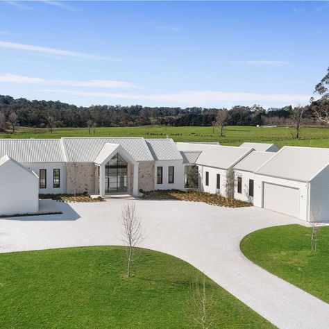 Artisan Exterior | This stunning modern farmhouse in Bowral NSW, designed by @martinotoolearchitect, features our Australian sourced Callala Organic Wall… | Instagram Modern Organic Exterior, House Exterior Australian, Artisan Exterior, Organic Exterior, Bowral Nsw, Australian Farmhouse, Exterior Door Styles, Australian Farm, Farmhouse Architecture