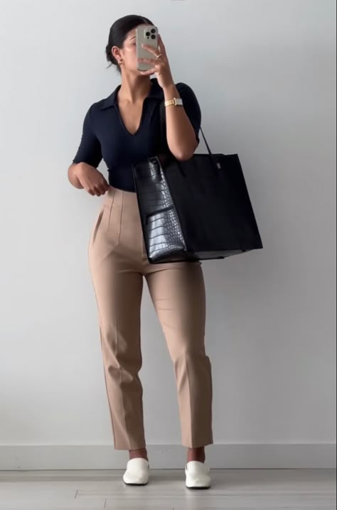 Corporate Baddie Outfits, Work Attire Women, Cute Professional Outfits, Corporate Baddie, Casual Work Outfits Women, Casual Office Wear, Mode Zara, Office Casual Outfit, Professional Outfits Women