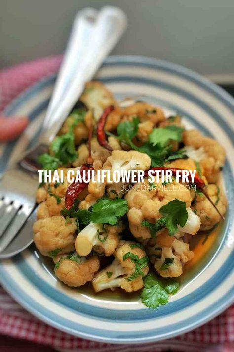 Thai Cauliflower Stir Fry Recipe-add eggs and crabmeat!| Simple. Tasty. Good. Thai Cauliflower, Easy Thai Recipes, Cauliflower Stir Fry, Valentines Food Dinner, Crunchy Vegetables, Easy Vegetable Side Dishes, Healthy Side Dish, Stir Fry Recipe, Side Dish Recipes Easy