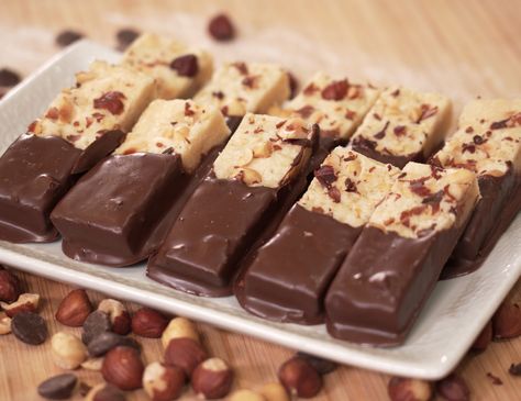 Chocolate-Hazelnut-Shortbread-Cookies-1200X925 Hazelnut Shortbread, Chocolate Hazelnut Cookies, Hazelnut Recipes, Shortbread Cookies Recipe, Roasted Hazelnuts, Hazelnut Cookies, Shortbread Cookie Recipe, How To Roast Hazelnuts, Bulk Food