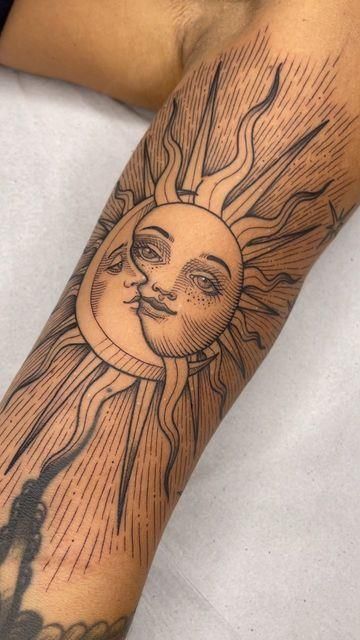 Sun And Moon Tattoo Women, Sun Skull Tattoo, Sun Tattoo Leg, Upper Arm Tattoos For Women Sleeve, Sun And Sunflower Tattoo, Sun Shoulder Tattoo, Leg Tattoo Sleeve, Hippy Tattoo, Harry Potter Tattoo Sleeve