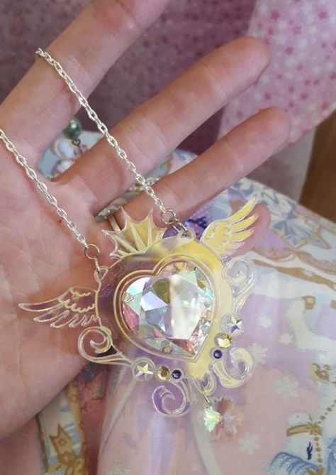 Magical Girl Necklace, Magic Necklace Aesthetic, Magical Girl Items, Magic Girl Aesthetic, Royal Core Aesthetic, Princesscore Aesthetic, Magical Girl Outfit, Kids Mirrors, Magical Girl Aesthetic