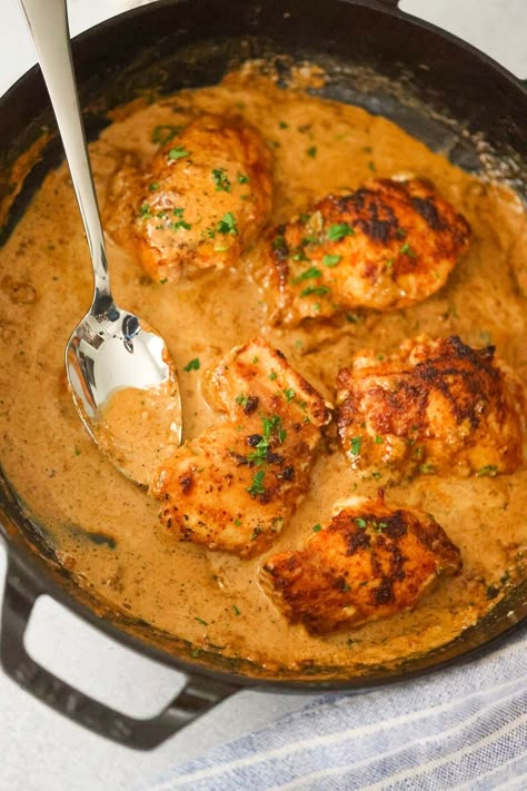 Creamy Spicy Chicken Thighs Black Garlic Chicken, Black Garlic Recipes, Creamy Spicy Chicken, Spicy Chicken Thighs, Creamy Chicken Dish, Chicken Thighs Recipes, Garlic Rice, Black Garlic, Boneless Skinless Chicken Thighs