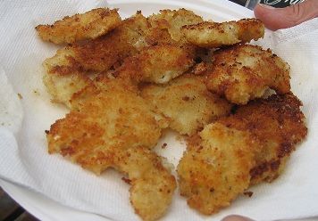 I love Pan-Fried Razor Clams! Every since I first tasted them, I can not get enough of them. My family's preferred way of cooking is to pan fry them. Fried Razor Clams, Clam Strips Recipe, Razor Clam Recipes, Razor Clams Recipe, Clams Recipe, Fried Clams, Steamed Clams, Whats Cooking, Pan Fry