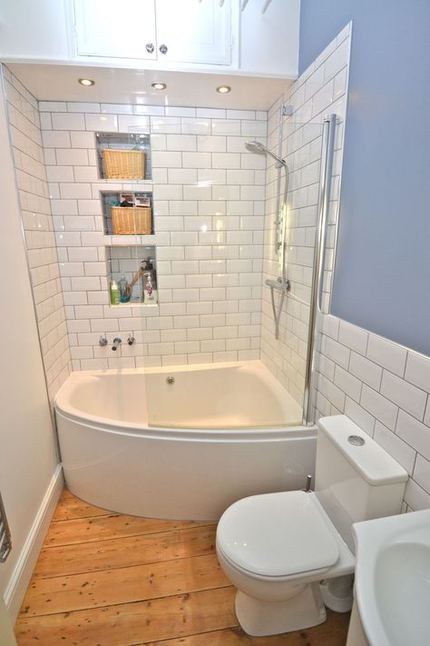 Makeover Kamar Mandi, White Bathroom Furniture, Small Bathtub, Small Tub, Corner Tub, Smart Bathroom, Ideas For Small Spaces, Bathroom Tub, Bathroom Design Ideas