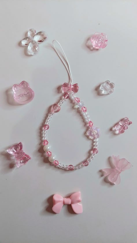 #beads #manilk #pink #strapphone Pink Phone Strap, Pink Beads Bracelets, Gantungan Hp Manik-manik, Gelang Beads, Pretty Beaded Jewelry, Pink Phone Charm, Phone Strap Beads, Phone Beads, Phone Keychain