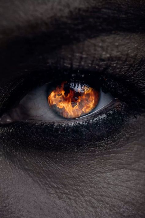 Fire In Eyes Aesthetic, Fire Reflection In Eyes, Eyes Like Fire, Fire Eyes Aesthetic, Fire In Eyes, Robert Sanchez, Glowing Orange Eyes, Eye Reflection, Burning Eyes