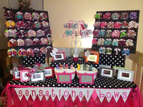 My craft show table! Pinterest inspired of course! Selling Hair Bows Display Ideas, How To Display Hair Bows At A Craft Fair, Diy Bow Display Craft Booths, Hair Bow Craft Show Display, Hairbow Displays Craft Fairs, Bow Display Craft Show, Quick Easy Crafts, Craft Fair Display Table, Craft Fair Booth