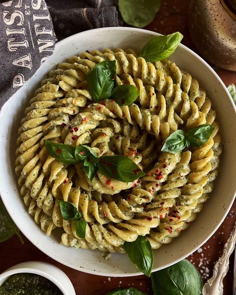 Creamy Garlic Scape Pesto Pasta — Daniela's Dish Leek Sauce, Scape Pesto, Garlic Scape Pesto, Leek Pasta, Creamy Pesto Pasta, Garlic Scapes, Sunday Scaries, Creamy Pesto, Pasta Night