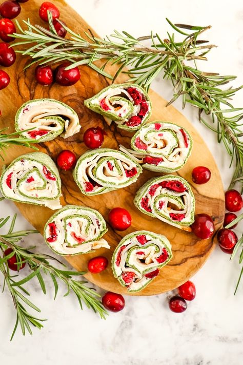 Cranberry Turkey Roll Ups | Delightful E Made Turkey Roll Ups Healthy, Christmas Rollups, Cranberry Roll Ups, Turkey Wraps Healthy, Turkey Wrap Recipes, Turkey Pinwheels, Turkey Roll, Turkey Wrap, Turkey Roll Ups