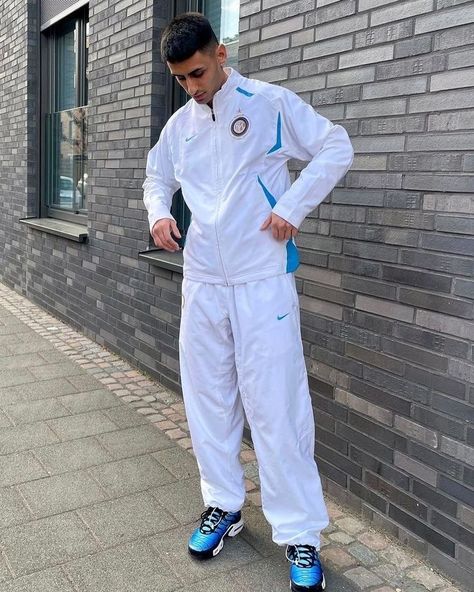 Nike Air Max Plus Outfit, Air Max Plus Outfits, Tracksuit Aesthetic, Plus Outfits, Lacoste Tn, Lacoste Tracksuit, Freeze Corleone, Vintage Tracksuit, Guy Fits