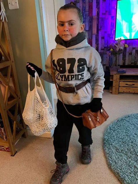 Miss Trunchbull Costume, Trunchbull Costume, Agatha Trunchbull, Matilda Party, Roald Dahl Costumes, World Book Day Costume Ideas, Miss Trunchbull, Matilda Costume, Book Day Ideas