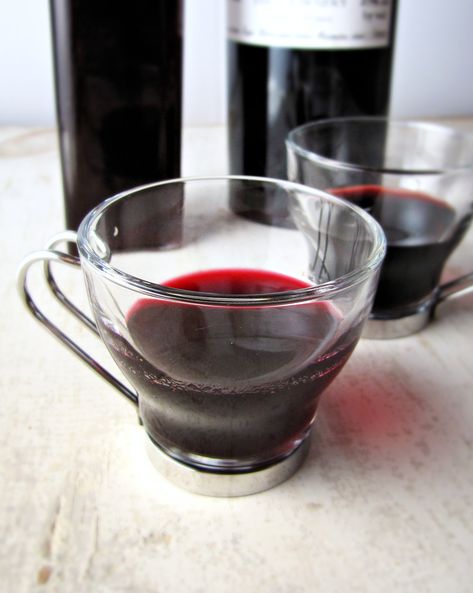 Homemade creme de cassis {Katie at the Kitchen Door} Cassis Recipe, Infused Alcohol, Homemade Liqueur, Homemade Liqueur Recipes, Diy Extracts, Liqueur Recipes, Infused Liquors, Best Mixed Drinks, Homemade Liquor