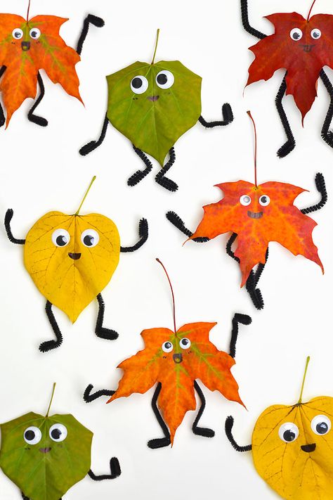 Toddlers Halloween Crafts, Fall Crafts Easy Kids, Leaf Monster Craft, Simple Halloween Kids Crafts, Thanksgiving Crafts For Family, Kids Craft With Leaves, Thanksgiving Crafts 2 Yo, Arts And Crafts With Leaves, Leaf Person Craft