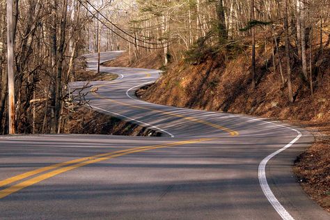 "This is along highway TN156 which connects Interstate 24 with Nickajack Dam, but to get from one side to the other, the highway has to wind its way up and down this hill. Anywhere there is a break in the trees provides a good view of the Nickajack Lake down below." Tennessee Mountain Highway - Marion County Tn Tattoo, Tennessee Living, Moving To Tennessee, Crash Test Dummies, Moving To Another State, Mountain Roads, Employee Relations, Fall Creek, Marion County