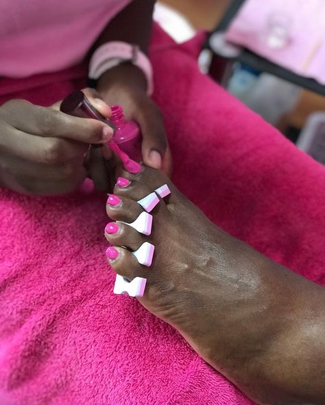 Serene Nails Salon| Barbados on Instagram: “Work Flow✨✨✨✨✨✨💪💪💪#Sermazingness #yoserenenails3comethrumama #serenenails3 #serenenails3thenailslayer #Nailsofinstagram…” Pedi Designs, Summer Toes, Summer Toe Nails, Work Flow, Nails Salon, Barbados, Manicure And Pedicure, Nail Salon, Toe Nails