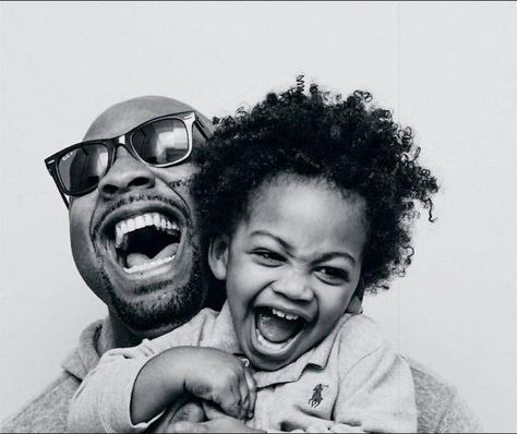 Revealing the Lives of Black Fathers - The New York Times Fathers Day Portraits, Black Joy, Family Portrait Poses, Black Fathers, Black Families, Boulder Colorado, Father Daughter, Moda Vintage, Portrait Poses