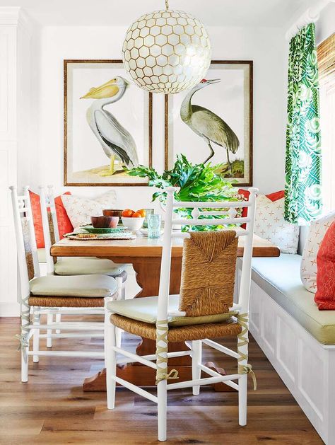 Kara Miller Tropical Dining Room with Banquet in Jupiter, FL Tropical Dining Room, Stylish Dining Room, Pink Living Room, Dining Room Wall Art, Dining Nook, The Dining Room, Room Decorating, Dining Room Walls, Southern Living