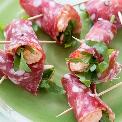 Salami Canapes, Canapes Ideas, Canape Ideas, Nut Tart, Canapes Recipes, Appetizers For A Crowd, Pine Nut, Appetizer Bites, Picnic Food