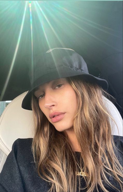 Hailey Baldwin Hair, Hailey Baldwin Street Style, Hayley Bieber, Hailey Rhode Baldwin, Hailey Rhode, Hailey Bieber Style, Hailey Baldwin Style, Bronde Hair, Dirty Blonde Hair