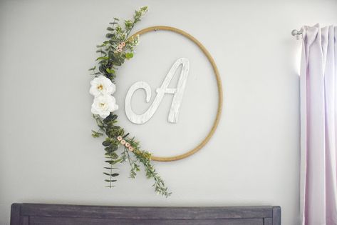 Floral Hoop Wreath Nursery, Hula Hoop Wreath, Baby Nursery Rugs, Embroidery Hoop Wreath, Wreath Nursery, Nursery Paint Colors, Nursery Layout, Hoop Wreaths, Crystal Mobile