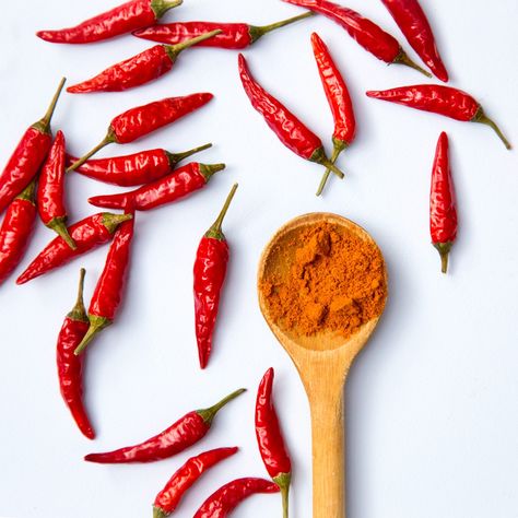 Diy Chili Seasoning, Ancho Chili Powder, Ancho Chili, Chili Seasoning, Spicy Dishes, Pepper Powder, Chilli Pepper, Fool Proof Recipes, Cayenne Pepper