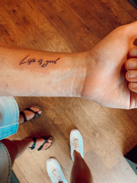 Vertical Wrist Tattoo Words, Vertical Wrist Tattoo, Inside Wrist Tattoo, Vertical Tattoo, Wrist Tattoos Words, Parent Tattoos, Tattoo Wrist, Simple Tattoo, Wrist Tattoo