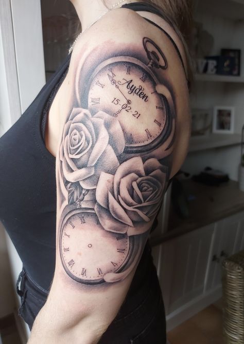 Birth Tattoo, Sun Dial, Mom Tattoo, Angel Tattoo Designs, Clock Tattoo, Angel Tattoo, Tattoos For Daughters, Art Tattoos, Mom Tattoos